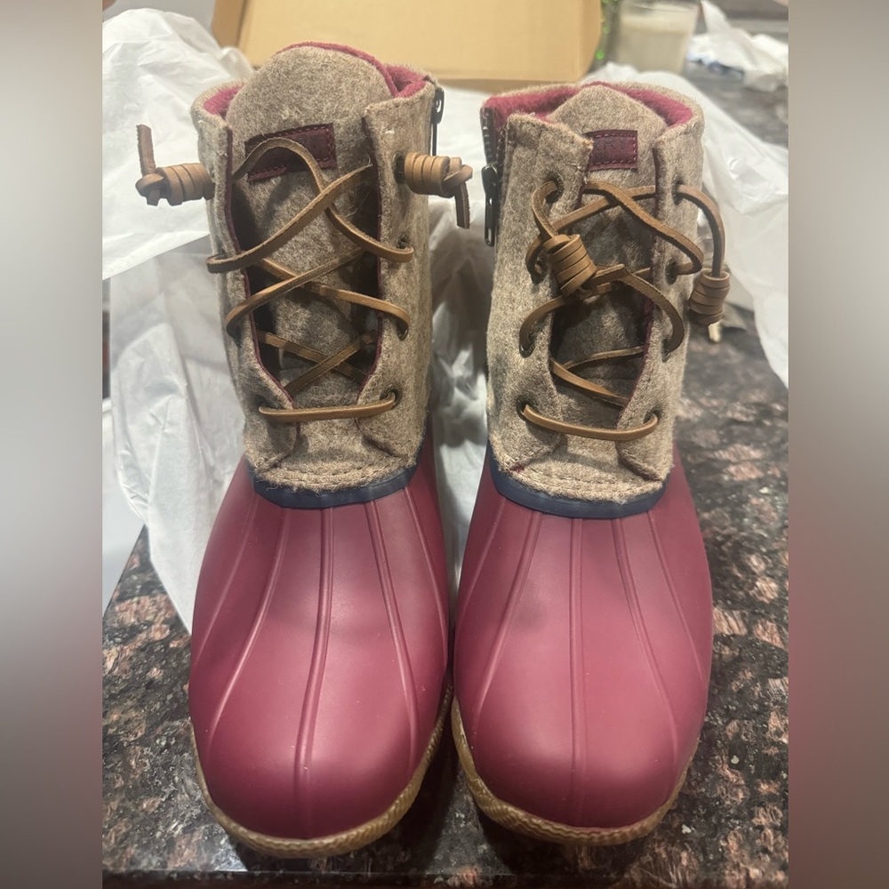 Sperry duck boots